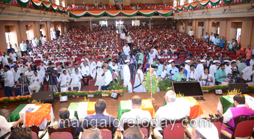 Congress Convention at Town Hall 1